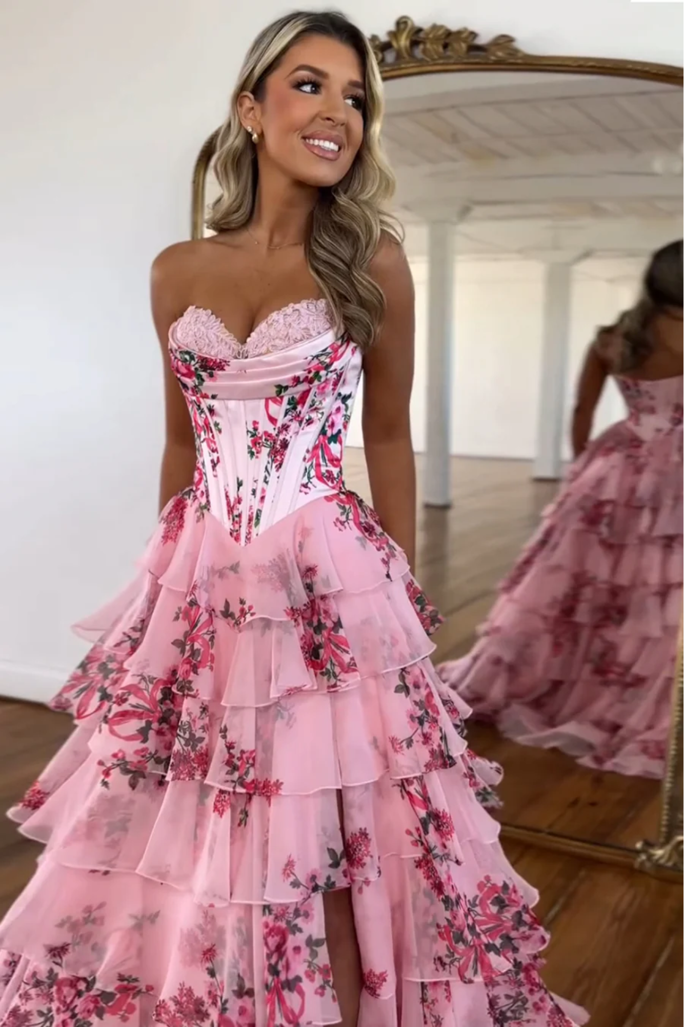 Giovella – Baroque floral – Ruffled gown