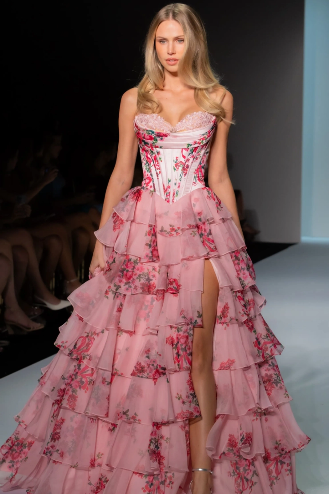 Giovella – Baroque floral – Ruffled gown