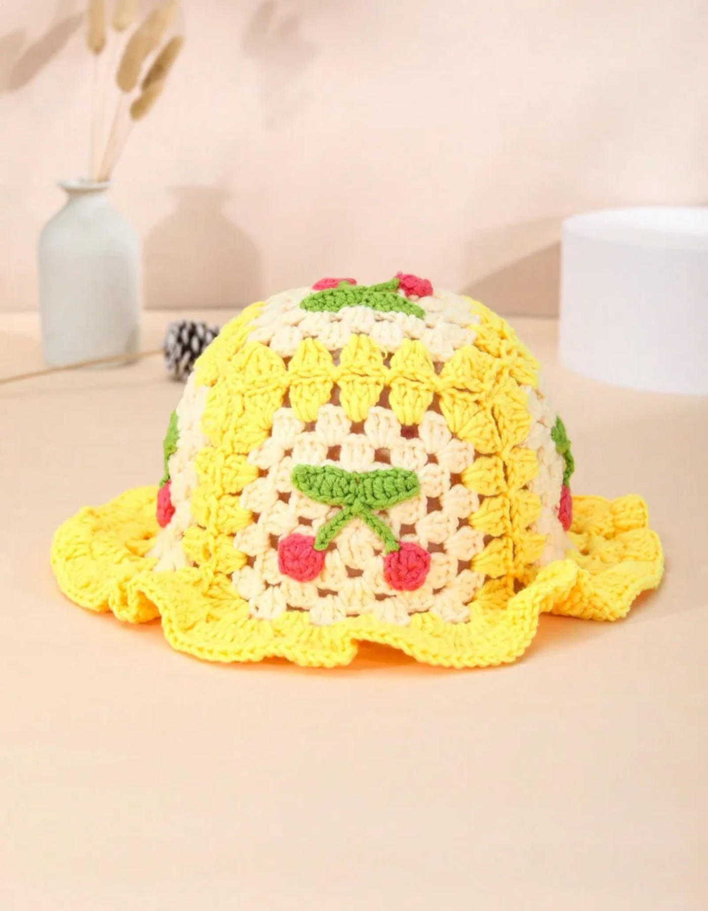 Frambella – Strawberry motif – Crochet hat-15144671773056-Santi Vento Atelier