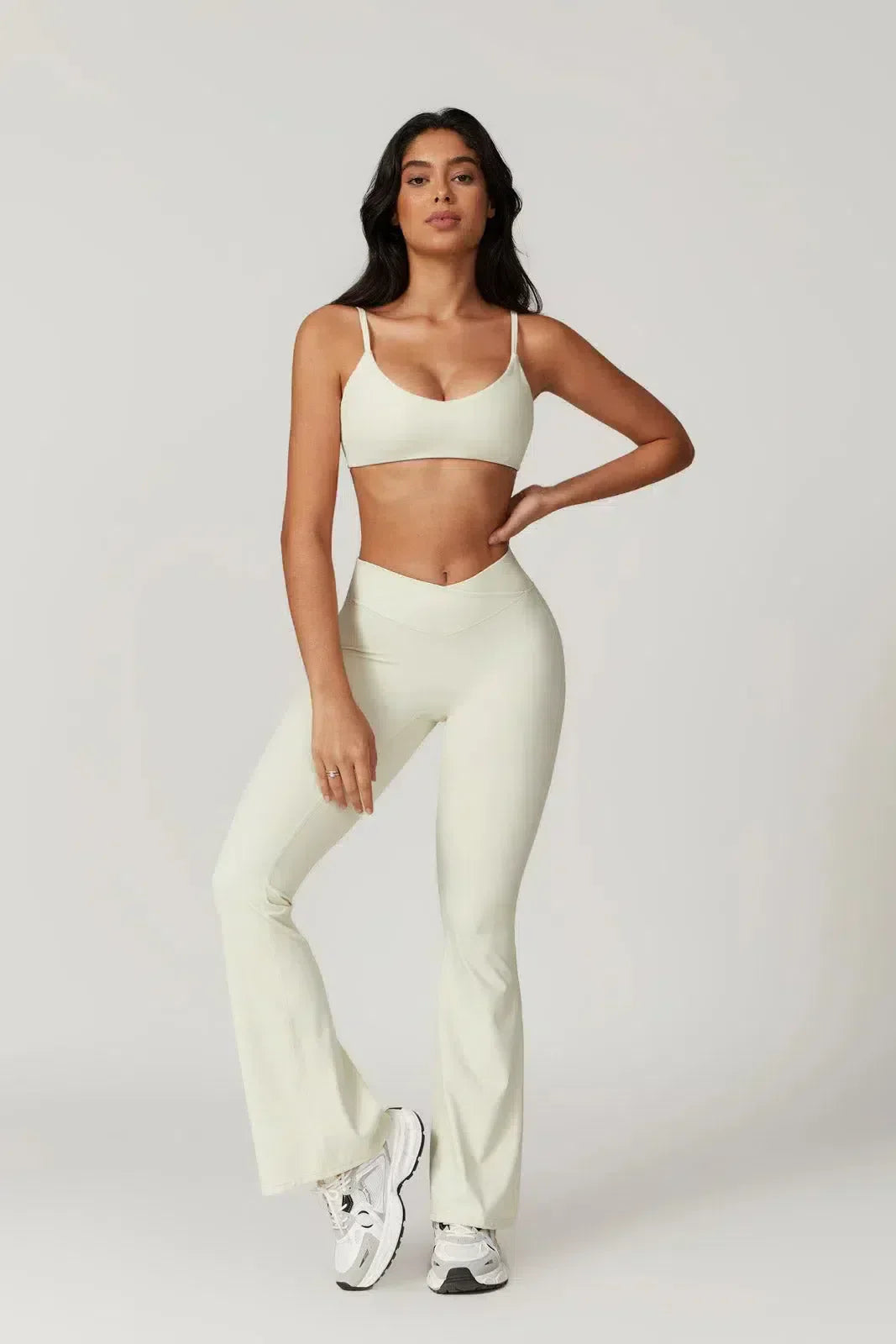 Palmira – U-neckline – Sports bra & flared leggings set-15138002829696-Santi Vento Atelier